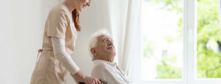 cosa fa badante aes domicilio asti